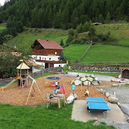 Сasa de vacaciones Spacious Holiday With Terrace Umhausen